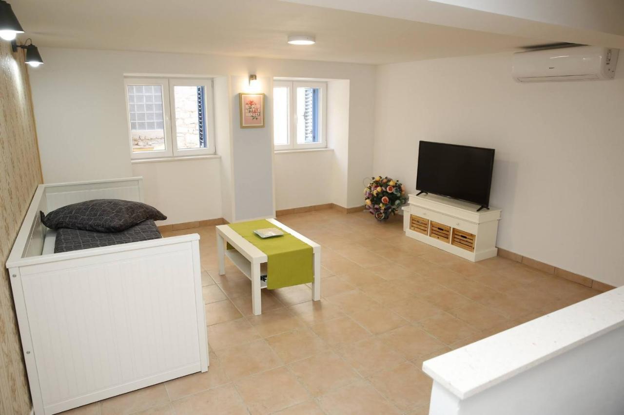 Holiday Home Yan With Bay View Vodice Eksteriør bilde